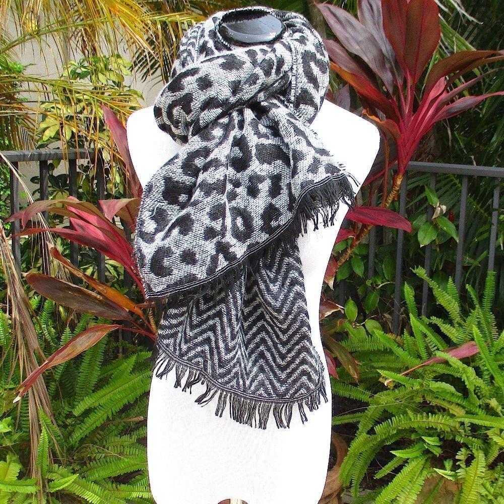 Lulla Collection by Bindya Reversible Scarf